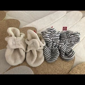 2 pair Zutano Baby Booties